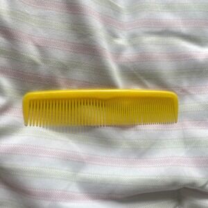 Vintage Ace 5"‎ Hair Comb Hard plastic yellow Pocket Purse Comb Unbreakable